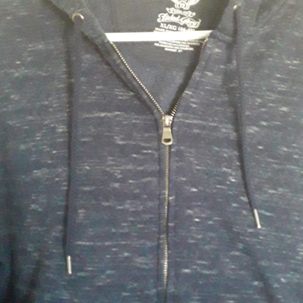 Sweatshirt - Picture 3 of 4